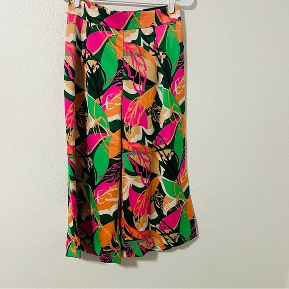 Nine West Women’s Cullote Small Green Chili Multicolor NWT Capri Pants Pull On - Picture 2 of 13